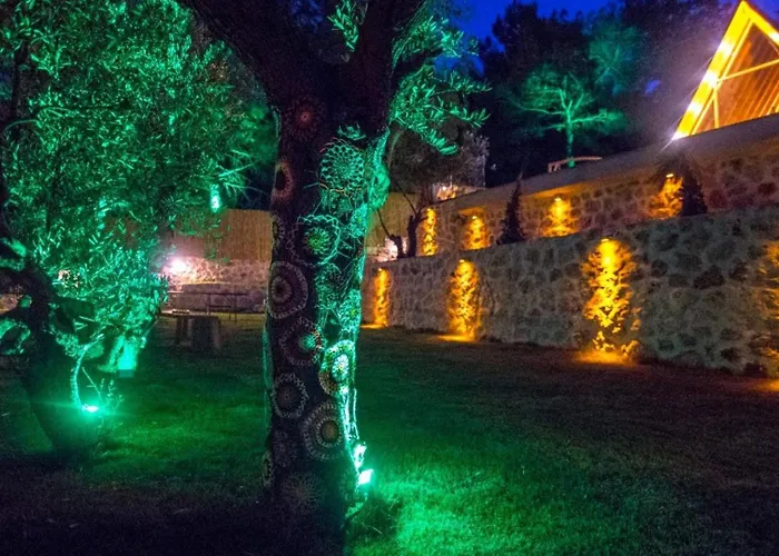 Villa Close To The Sea *