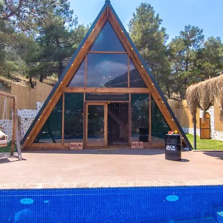 Close To The Sea Villa *